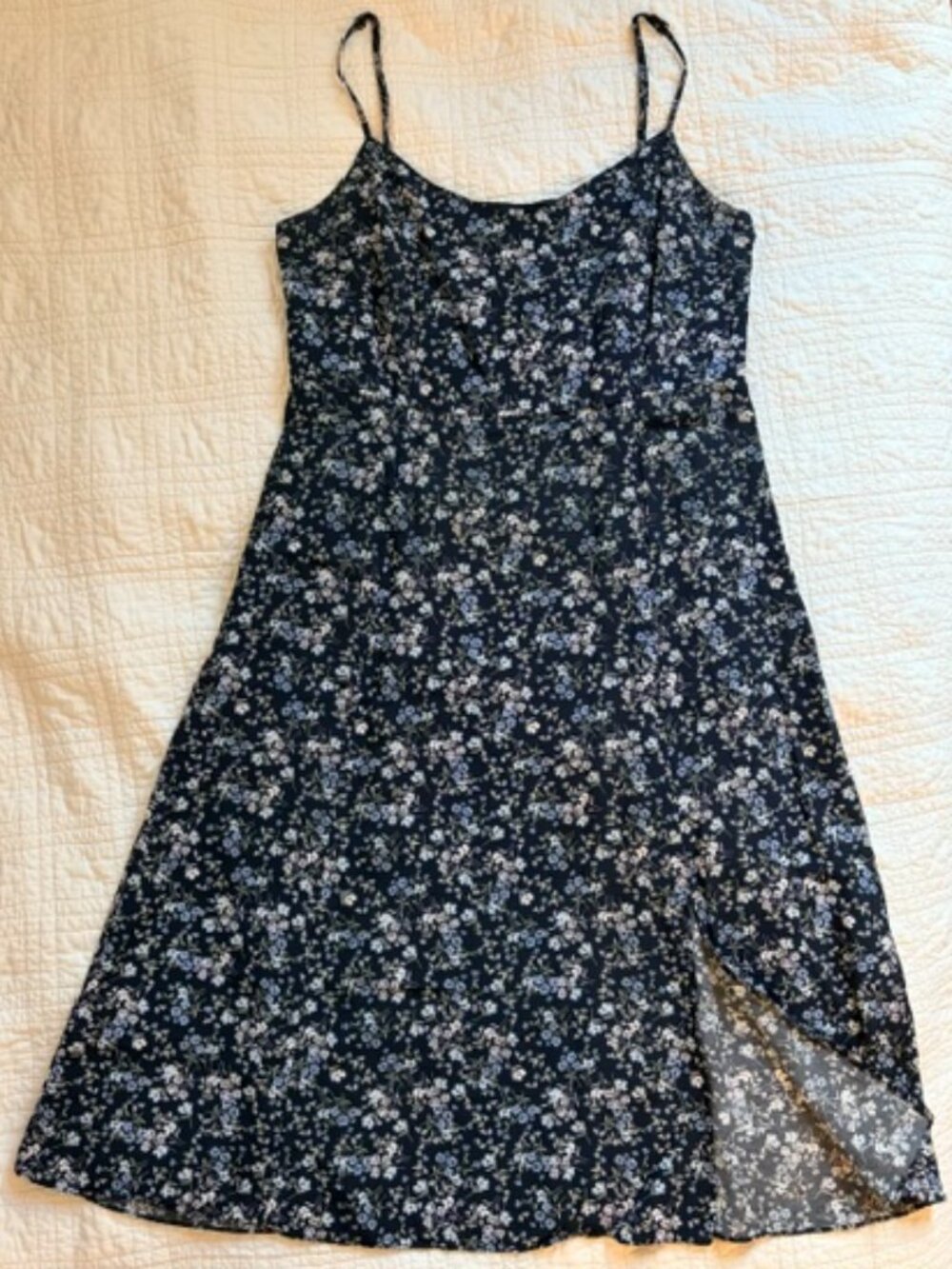 Uniqlo Navy Ditsy Floral Spaghetti Strap Midi Dress – Size M